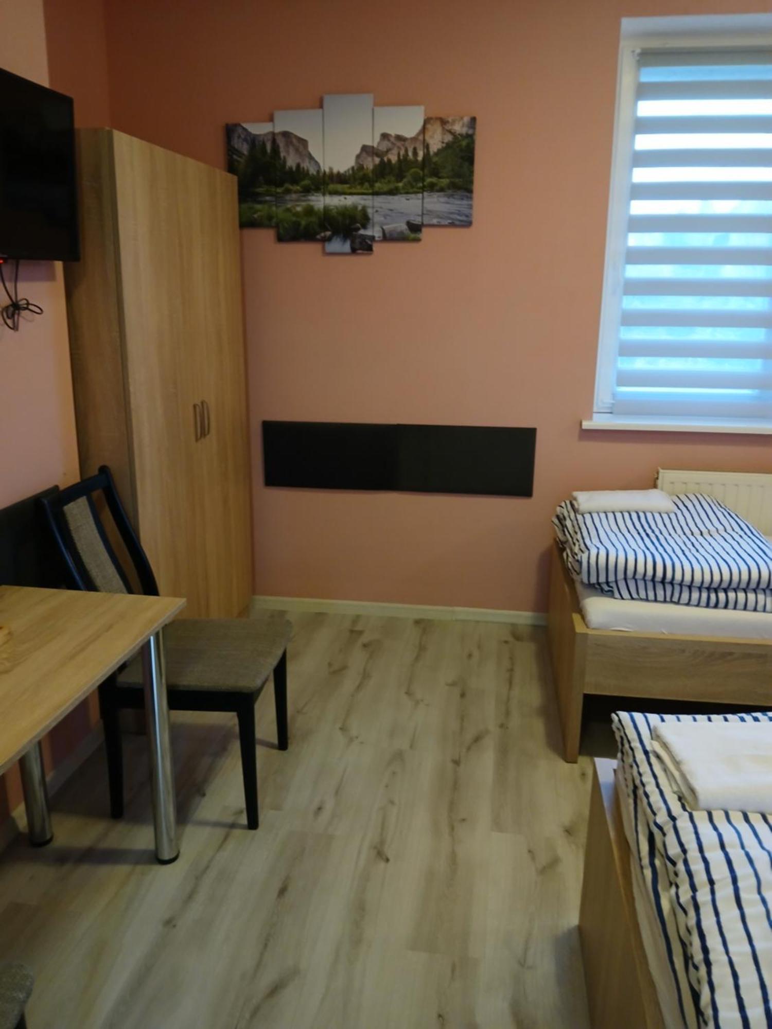 Dom Brama Mazur Bed & Breakfast Ostroda Exterior photo